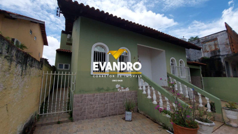 Imagem Casa com 4 Quartos à Venda, 319 m² em Morada Do Ouro - Cuiabá