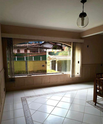 Imagem Casa com 4 Quartos à Venda, 232 m² em Corrêas - Petrópolis