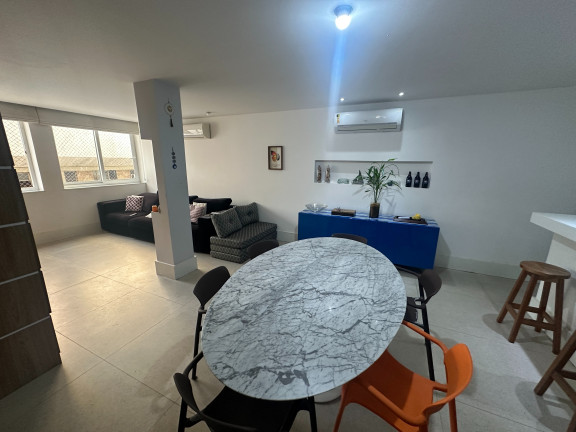 Imagem Imóvel com 2 Quartos à Venda, 85 m² em Leblon - Rio De Janeiro Imagem Imóvel com 2 Quartos à Venda, 85 m² em Leblon - Rio De Janeiro
