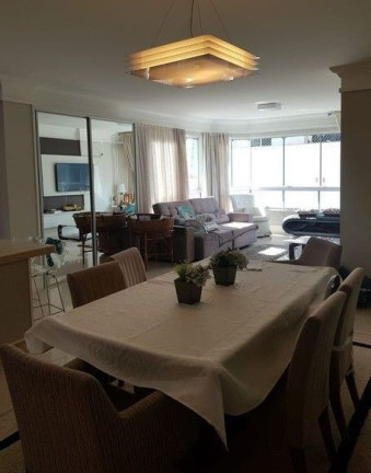 Imagem Apartamento com 3 Quartos à Venda, 140 m² em Centro - Balneário Camboriú Imagem Apartamento com 3 Quartos à Venda, 140 m² em Centro - Balneário Camboriú