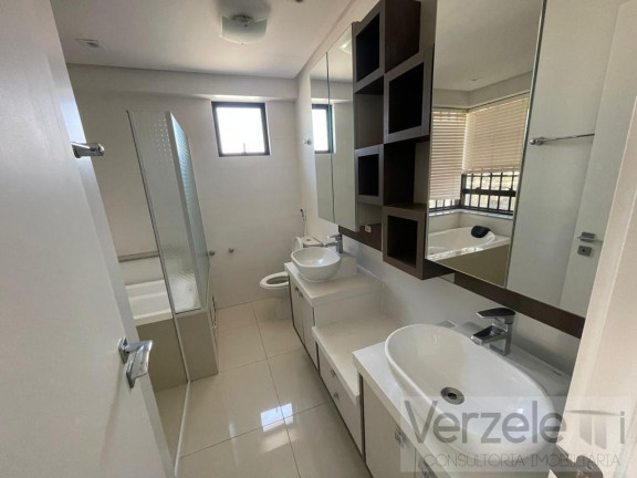 Imagem Apartamento com 3 Quartos à Venda, 127 m² em Centro - Balneário Camboriú Imagem Apartamento com 3 Quartos à Venda, 127 m² em Centro - Balneário Camboriú