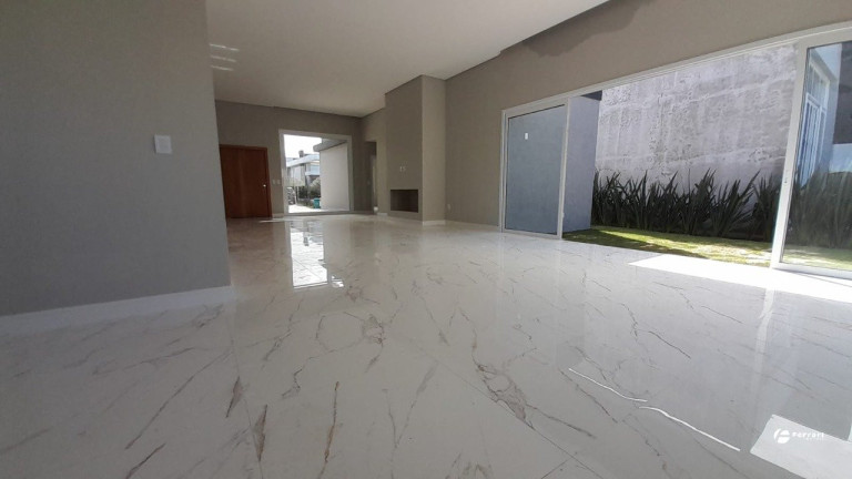 Imagem Casa de Condomínio com 4 Quartos à Venda, 200 m² em Dubai - Capão Da Canoa