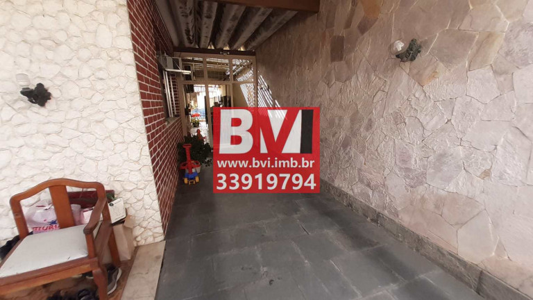 Imagem Casa com 3 Quartos à Venda, 211 m² em Vila Da Penha - Rio De Janeiro Imagem Casa com 3 Quartos à Venda, 211 m² em Vila Da Penha - Rio De Janeiro