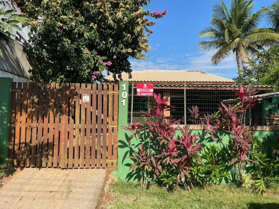 Casa com 3 Quartos à Venda, 160 m² em Jardim Capricórnio - Caraguatatuba