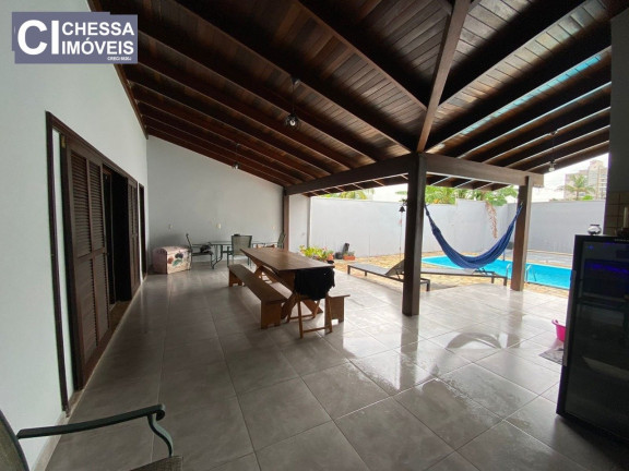 Imagem Casa com 4 Quartos à Venda, 231 m² em São João - Itajaí Imagem Casa com 4 Quartos à Venda, 231 m² em São João - Itajaí