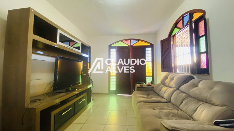 Imagem Casa com 4 Quartos à Venda, 200 m² em Santa Mônica - Feira De Santana