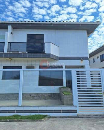 Apartamento com 2 Quartos à Venda, 90 m² em Foguete - Cabo Frio
