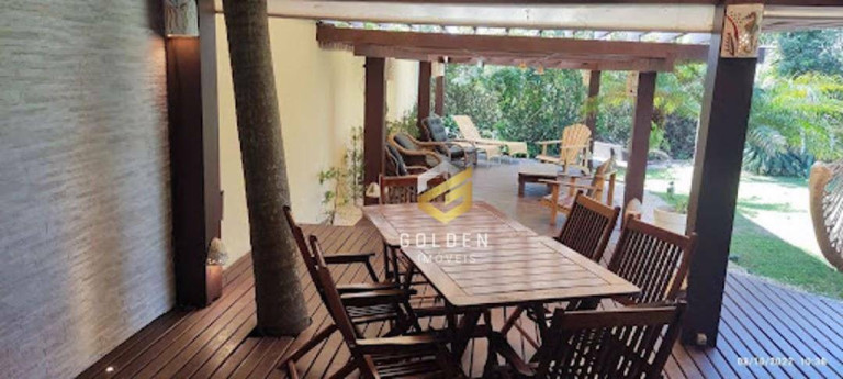 Imagem Casa com 6 Quartos à Venda, 2.000 m² em Canto Grande - Bombinhas Imagem Casa com 6 Quartos à Venda, 2.000 m² em Canto Grande - Bombinhas