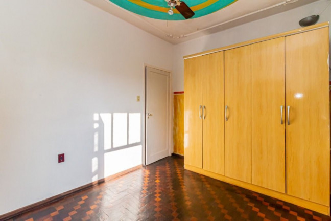Imagem Imóvel com 2 Quartos à Venda, 64 m² em Petrópolis - Porto Alegre