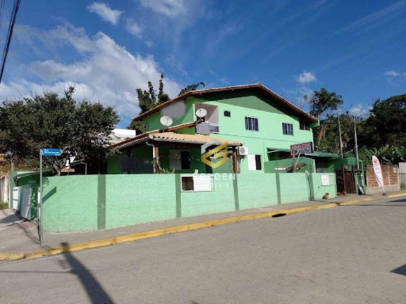Casa com 2 Quartos à Venda, 240 m² em Bombas - Bombinhas