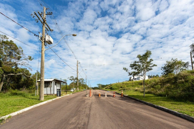 Terreno à Venda,  em Vila Nova - Porto Alegre