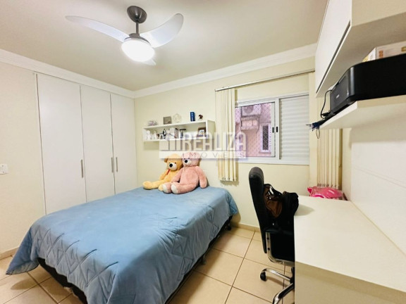 Imagem Apartamento com 3 Quartos à Venda, 199 m² em Irmãos Soares - Uberaba Imagem Apartamento com 3 Quartos à Venda, 199 m² em Irmãos Soares - Uberaba