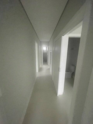 Imagem Apartamento com 4 Quartos à Venda, 132 m² em Centro - Balneário Camboriú Imagem Apartamento com 4 Quartos à Venda, 132 m² em Centro - Balneário Camboriú