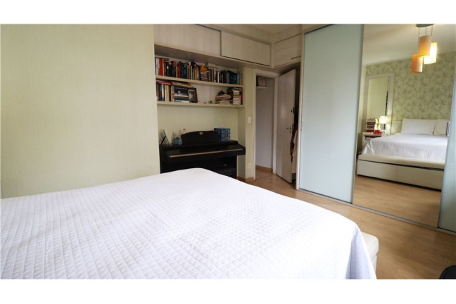 Imagem Casa com 3 Quartos à Venda, em Chácara Santo Antônio (zona Sul) - São Paulo Imagem Casa com 3 Quartos à Venda, em Chácara Santo Antônio (zona Sul) - São Paulo