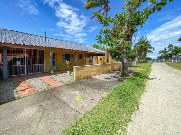 Imagem Casa com 2 Quartos à Venda, 720 m² em Pinheiros - Balneário Barra Do Sul