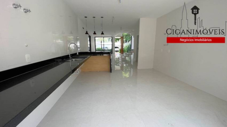 Imagem Casa de Condomínio com 4 Quartos à Venda, 350 m² em Barra Da Tijuca - Rio De Janeiro Imagem Casa de Condomínio com 4 Quartos à Venda, 350 m² em Barra Da Tijuca - Rio De Janeiro