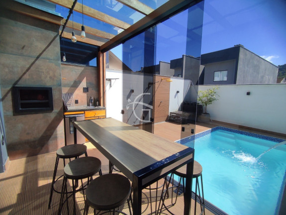 Imagem Casa com 3 Quartos à Venda, em Saguaçu - Joinville Imagem Casa com 3 Quartos à Venda, em Saguaçu - Joinville