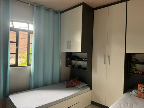 Imagem Casa com 5 Quartos à Venda, 200 m² em Cidade Industrial - Curitiba
