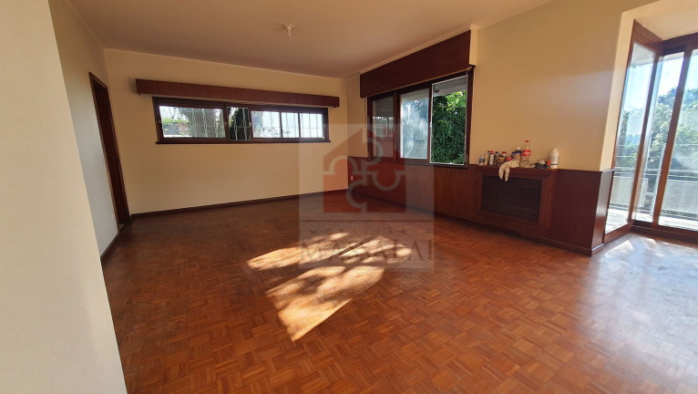 Imagem Casa com 3 Quartos para Alugar, 300 m² em Santa Tereza - Porto Alegre