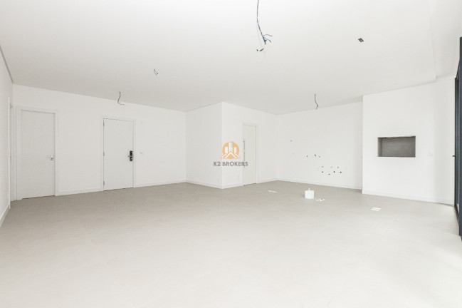 Imagem Imóvel com 2 Quartos à Venda, 131 m² em Bigorrilho - Curitiba Imagem Imóvel com 2 Quartos à Venda, 131 m² em Bigorrilho - Curitiba