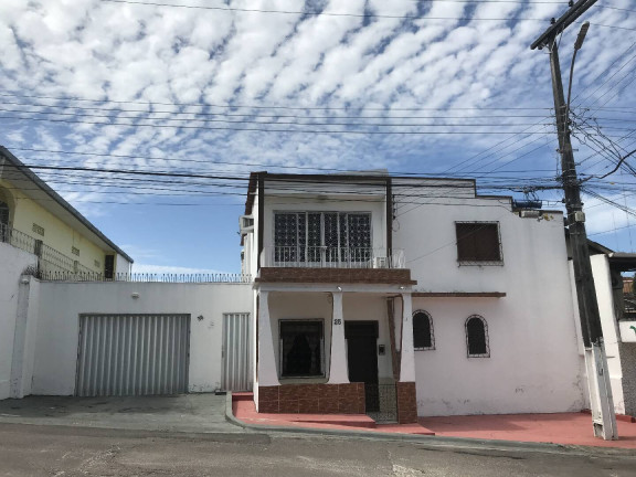 Imagem Casa com 6 Quartos à Venda, 720 m² em Santo Antônio - Manaus Imagem Casa com 6 Quartos à Venda, 720 m² em Santo Antônio - Manaus