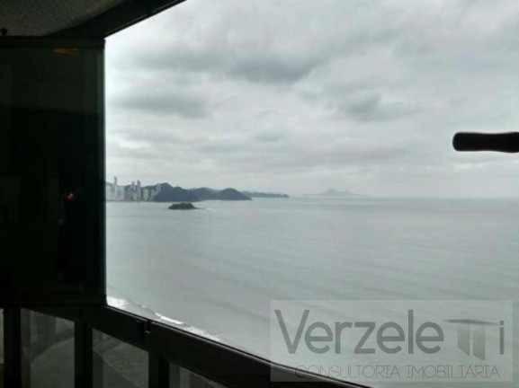 Apartamento com 3 Quartos à Venda, 110 m² em Centro - Balneário Camboriú