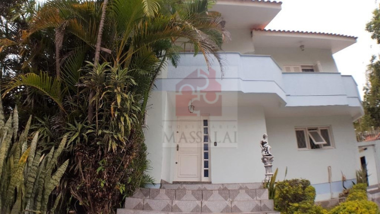 Imagem Casa com 4 Quartos à Venda, 350 m² em Nonoai - Porto Alegre Imagem Casa com 4 Quartos à Venda, 350 m² em Nonoai - Porto Alegre