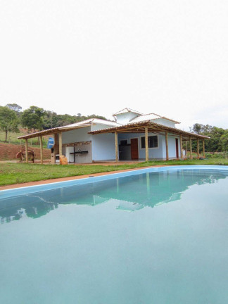 Chácara com 3 Quartos à Venda, 1 m² em Centro - Itatiaiuçu