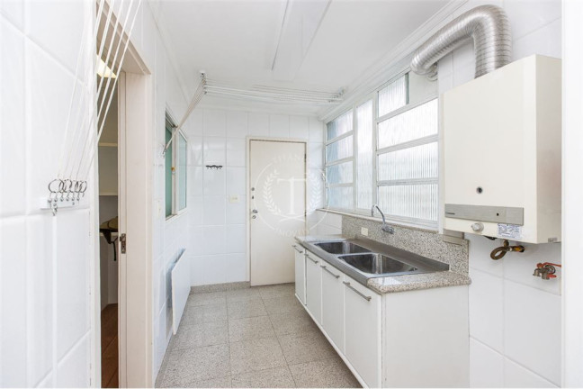Imagem Apartamento com 2 Quartos à Venda, 180 m² em Cerqueira César - São Paulo