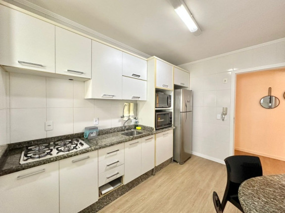 Imagem Apartamento com 3 Quartos à Venda, 105 m² em Centro - Balneário Camboriú Imagem Apartamento com 3 Quartos à Venda, 105 m² em Centro - Balneário Camboriú
