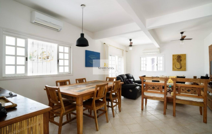 Imagem Casa com 3 Quartos à Venda, 300 m² em Maresias - São Sebastião Imagem Casa com 3 Quartos à Venda, 300 m² em Maresias - São Sebastião