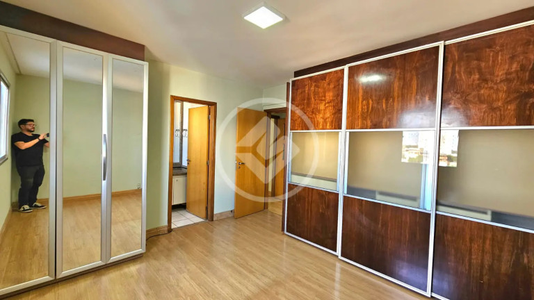 Imagem Apartamento com 3 Quartos à Venda, 106 m² em Edifício Lago Do Bosque - Goiânia