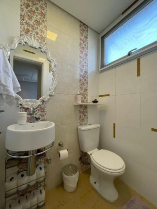 Imagem Sobrado com 3 Quartos à Venda, 185 m² em Parque Renato Maia - Guarulhos Imagem Sobrado com 3 Quartos à Venda, 185 m² em Parque Renato Maia - Guarulhos
