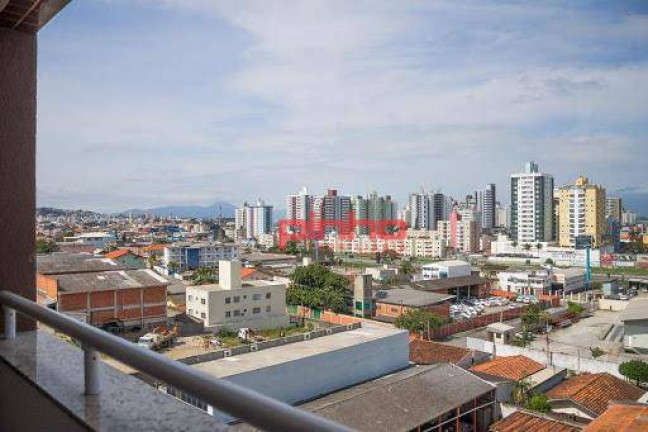 Imagem Apartamento com 3 Quartos à Venda, 93 m² em Barreiros - São José