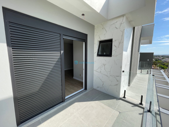 Imagem Sobrado com 3 Quartos à Venda, 174 m² em Bela Vista - Canoas