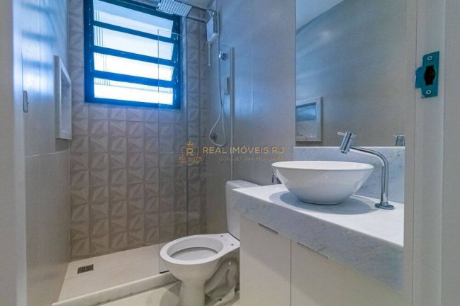 Imagem Apartamento com 1 Quarto à Venda, 38 m² em Copacabana - Rio De Janeiro Imagem Apartamento com 1 Quarto à Venda, 38 m² em Copacabana - Rio De Janeiro