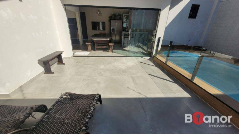 Imagem Casa com 4 Quartos à Venda, 245 m² em Escola Agrícola - Blumenau Imagem Casa com 4 Quartos à Venda, 245 m² em Escola Agrícola - Blumenau