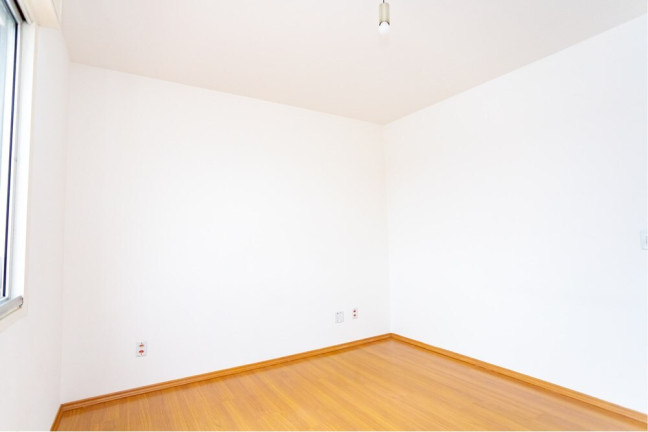 Imagem Apartamento com 1 Quarto à Venda, 43 m² em Jardim Botânico - Porto Alegre Imagem Apartamento com 1 Quarto à Venda, 43 m² em Jardim Botânico - Porto Alegre