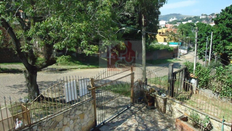 Imagem Casa com 3 Quartos à Venda, 190 m² em Medianeira - Porto Alegre
