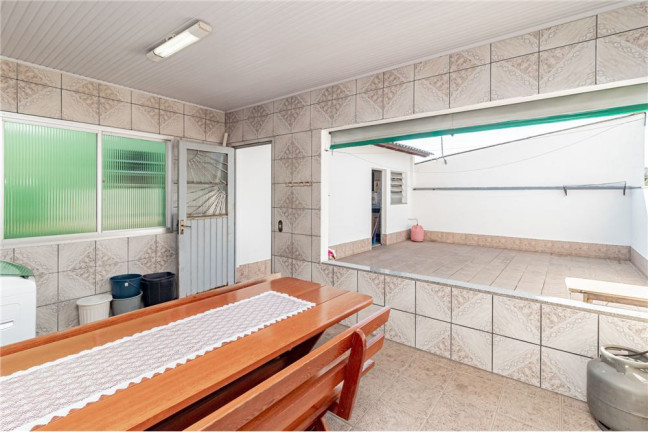 Imagem Casa com 2 Quartos à Venda,  em Jardim Itu - Porto Alegre