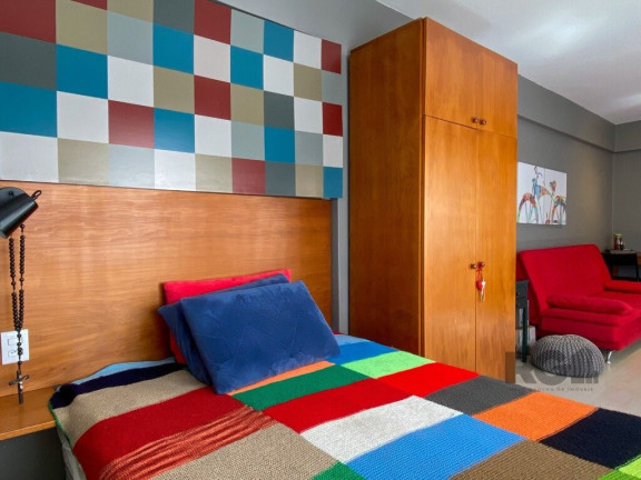 Imagem Imóvel com 1 Quarto à Venda, em Centro Histórico - Porto Alegre Imagem Imóvel com 1 Quarto à Venda, em Centro Histórico - Porto Alegre