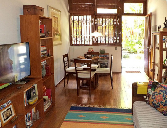 Imagem Imóvel com 1 Quarto à Venda, 66 m² em Rio Branco - Porto Alegre Imagem Imóvel com 1 Quarto à Venda, 66 m² em Rio Branco - Porto Alegre