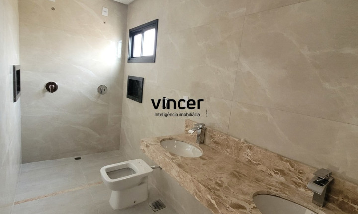 Imagem Casa com 4 Quartos à Venda, 235 m² em Jardins Bolonha - Senador Canedo