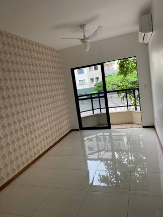 Imagem Apartamento com 2 Quartos à Venda, 71 m² em Balneário Camboriú Imagem Apartamento com 2 Quartos à Venda, 71 m² em Balneário Camboriú