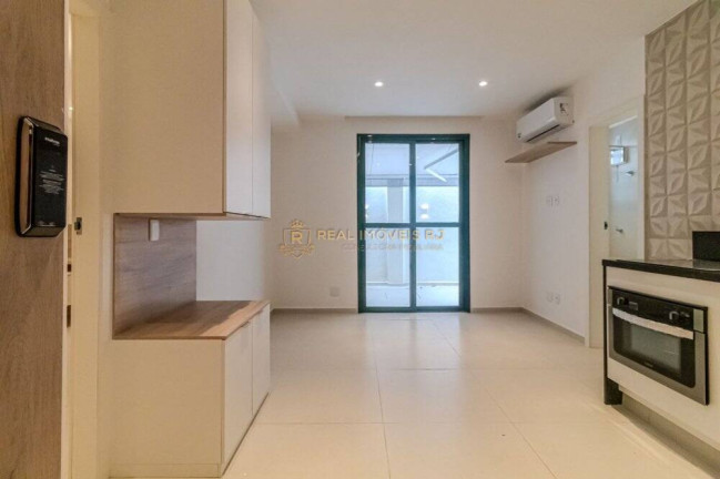 Imagem Apartamento com 1 Quarto à Venda, 58 m² em Copacabana - Rio De Janeiro
