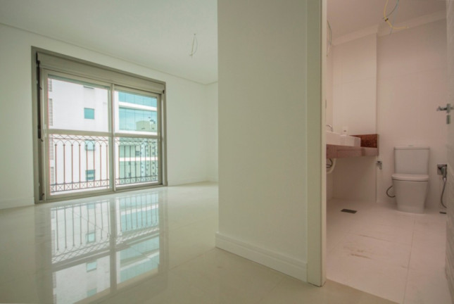 Imagem Cobertura com 3 Quartos à Venda, 176 m² em Três Figueiras - Porto Alegre