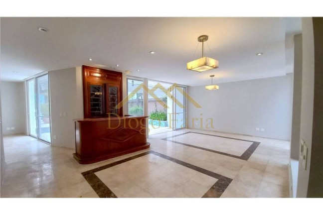 Imagem Casa com 3 Quartos para Alugar, 450 m² em Vila Nova Conceição - São Paulo Imagem Casa com 3 Quartos para Alugar, 450 m² em Vila Nova Conceição - São Paulo