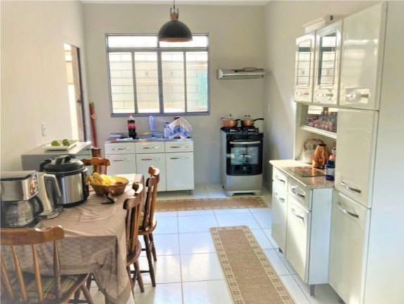Imagem Sobrado com 2 Quartos à Venda, 500 m² em Glória - Porto Alegre