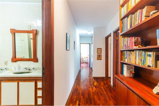 Imagem Sobrado com 4 Quartos à Venda, 392 m² em Jardim Cordeiro - São Paulo