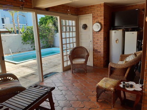 Imagem Casa com 3 Quartos à Venda, 260 m² em Ipanema - Porto Alegre